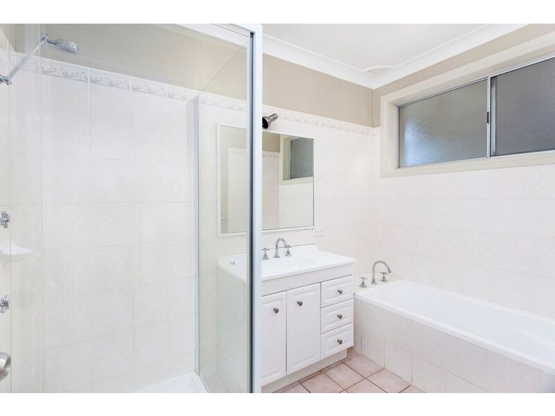 4 Gumnut Street, Albion Park Rail NSW 2527