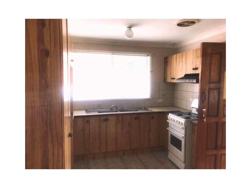 76 Devonshire Crescent, Oak Flats NSW 2529