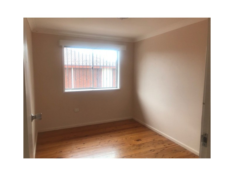 76 Devonshire Crescent, Oak Flats NSW 2529