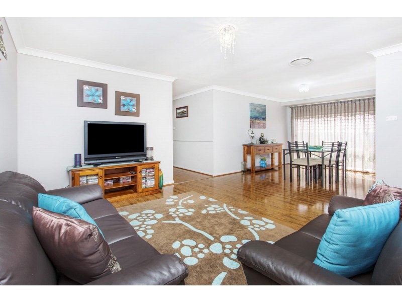 9 Hawkesbury Place, Albion Park NSW 2527