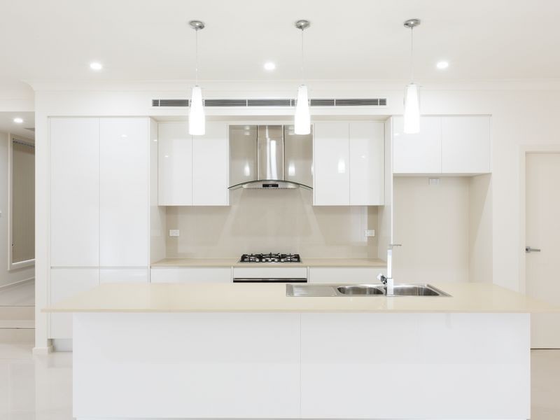 8 Whistlers Run, Albion Park NSW 2527