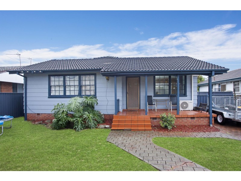 38 Morgan Ave, Mount Warrigal NSW 2528