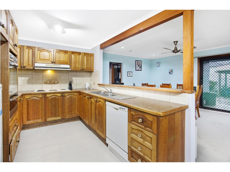 38 Morgan Ave, Mount Warrigal NSW 2528