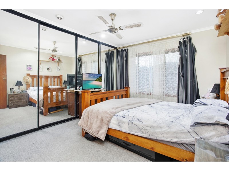 38 Morgan Ave, Mount Warrigal NSW 2528