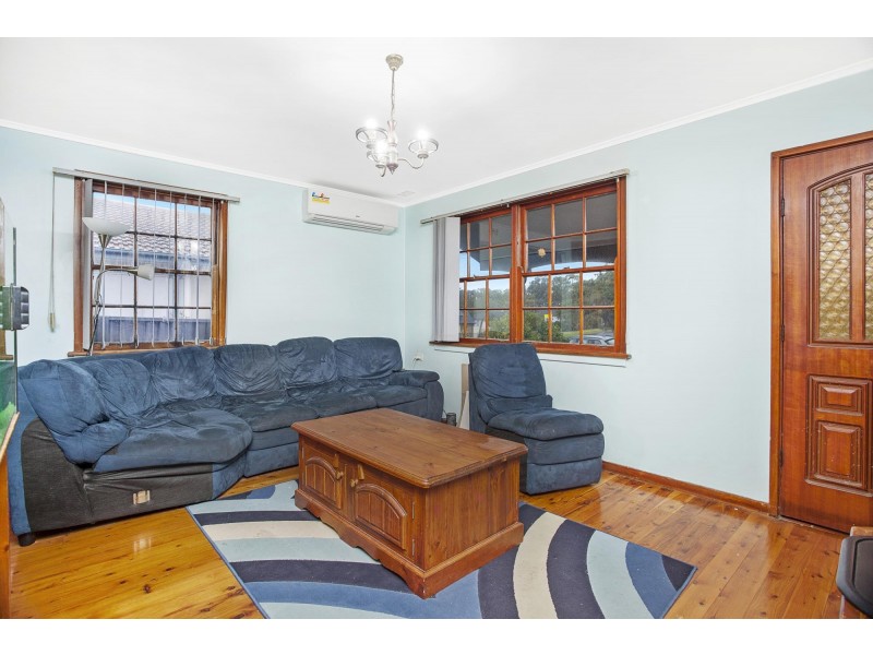 38 Morgan Ave, Mount Warrigal NSW 2528