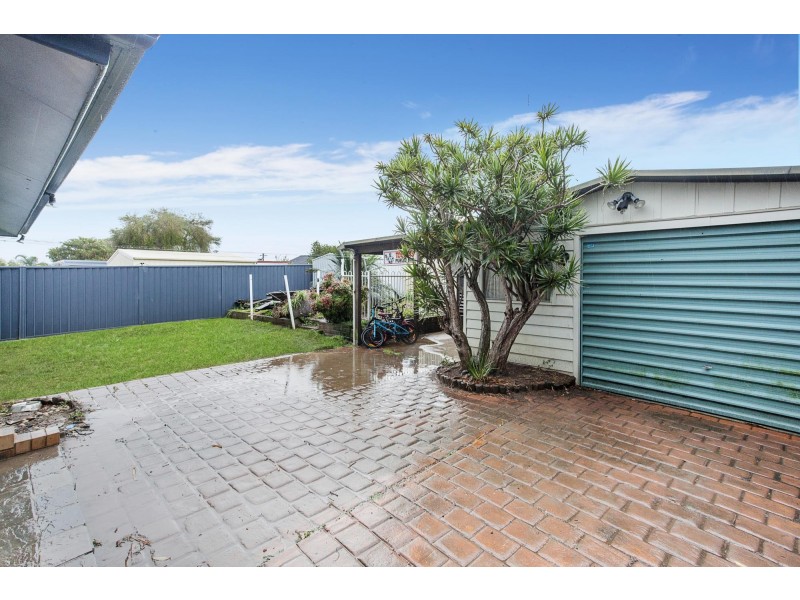 38 Morgan Ave, Mount Warrigal NSW 2528
