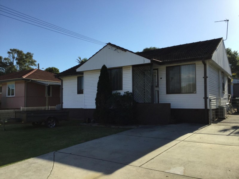 35 Thomas St, Warilla NSW 2528