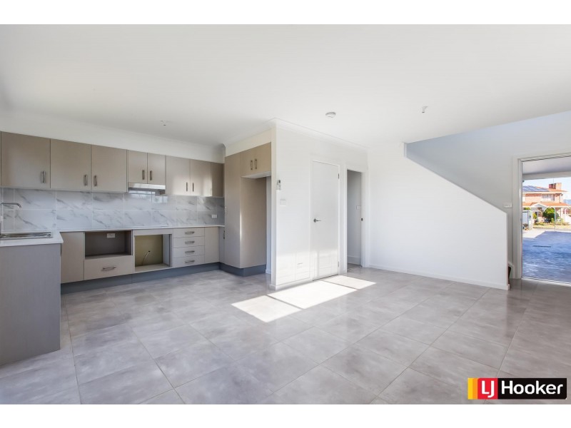 60A Stephanie Avenue, Warilla NSW 2528