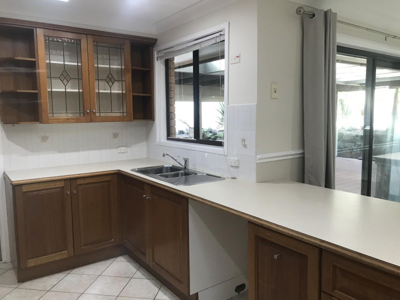 19 Tarra Crescent, Oak Flats NSW 2529