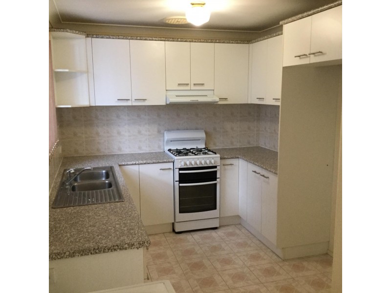 2/50 Bateman Ave, Albion Park Rail NSW 2527