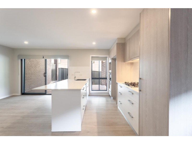 4 Headwater Place, Albion Park NSW 2527