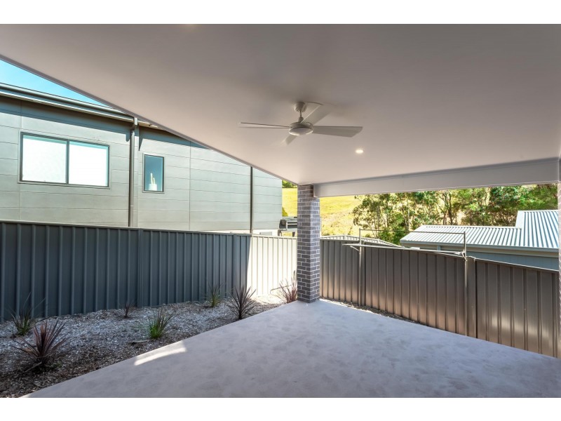 4 Headwater Place, Albion Park NSW 2527