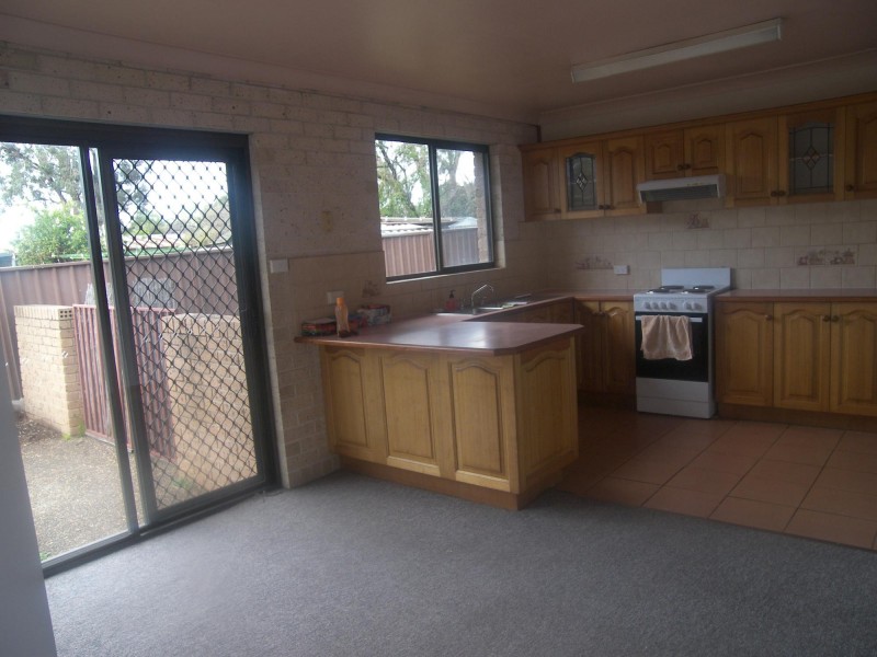 2/20 Karoo St, Albion Park Rail NSW 2527