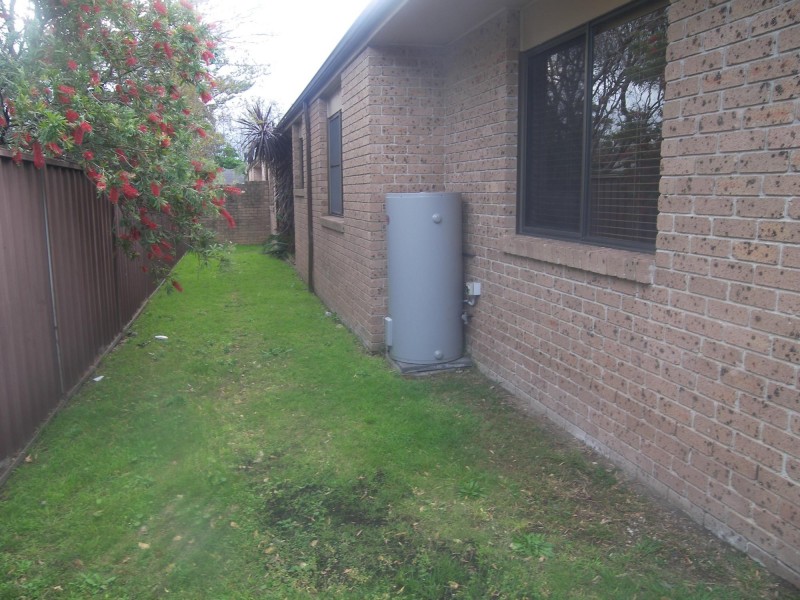 2/20 Karoo St, Albion Park Rail NSW 2527