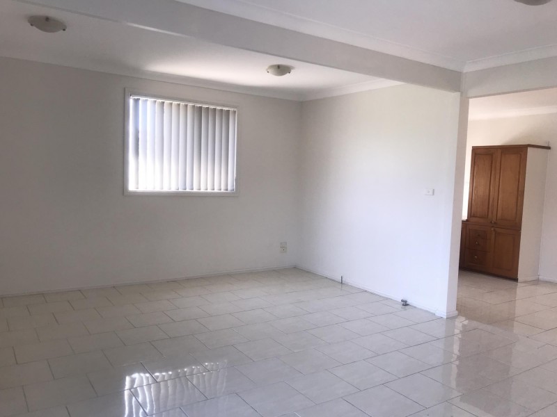 16 Wooroo Street, Albion Park Rail NSW 2527