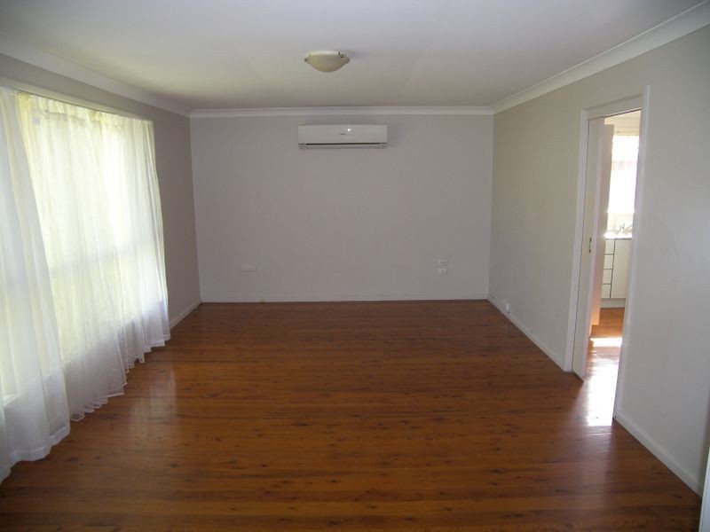 103 Devonshire Crescent, Oak Flats NSW 2529