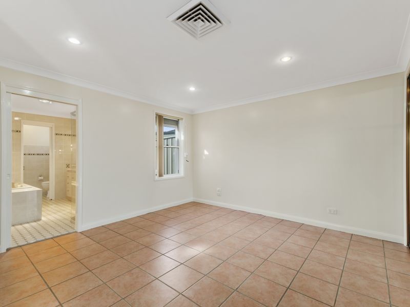 23 Minda Crescent, Oak Flats NSW 2529