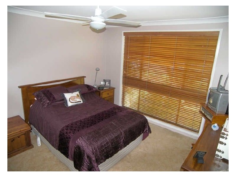 7 Acacia Street, Albion Park Rail NSW 2527