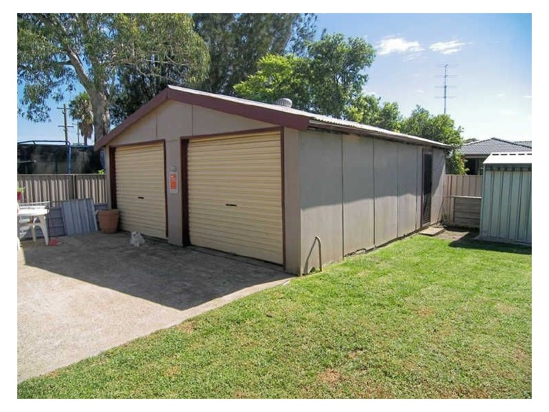 7 Acacia Street, Albion Park Rail NSW 2527