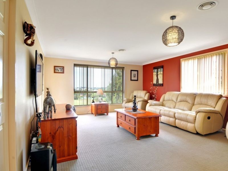 11 The Grove, Shellharbour NSW 2529