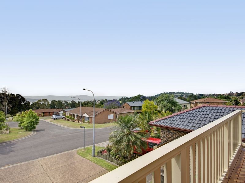 34 Minda Cres, Oak Flats NSW 2529