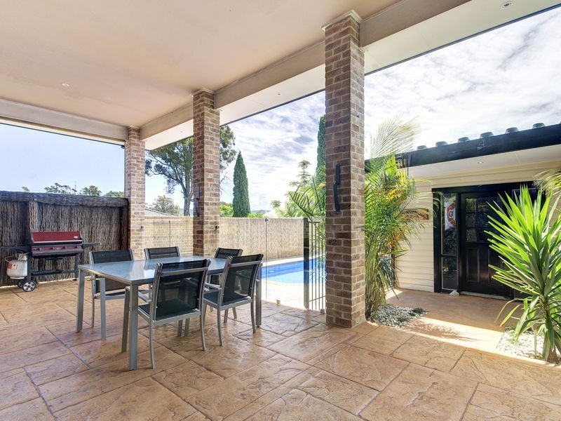 44 Griffiths Street, Oak Flats NSW 2529