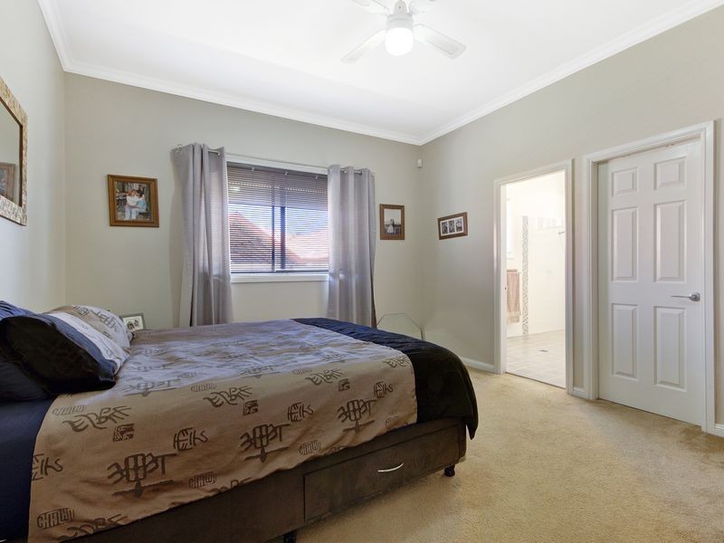 44 Griffiths Street, Oak Flats NSW 2529