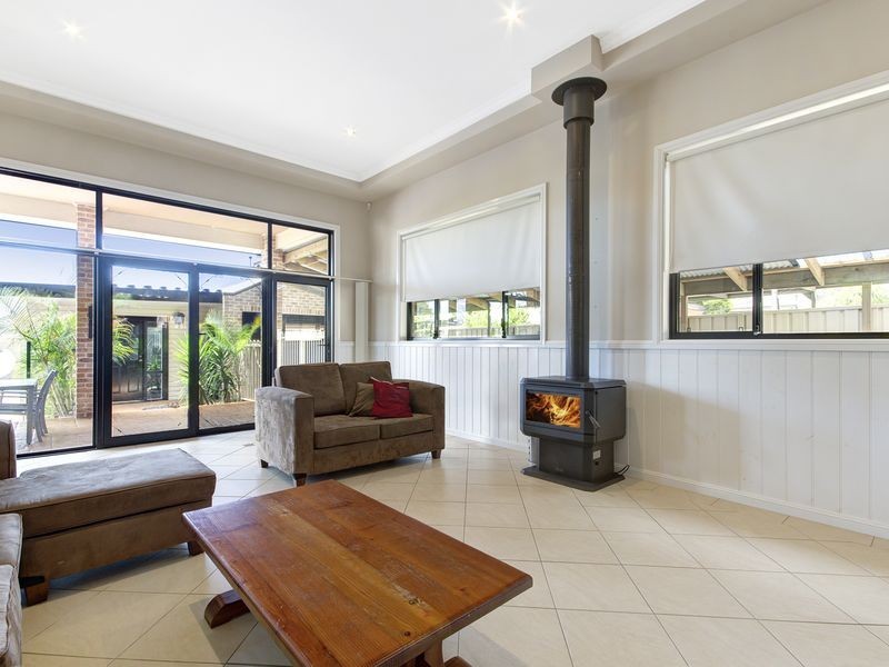 44 Griffiths Street, Oak Flats NSW 2529