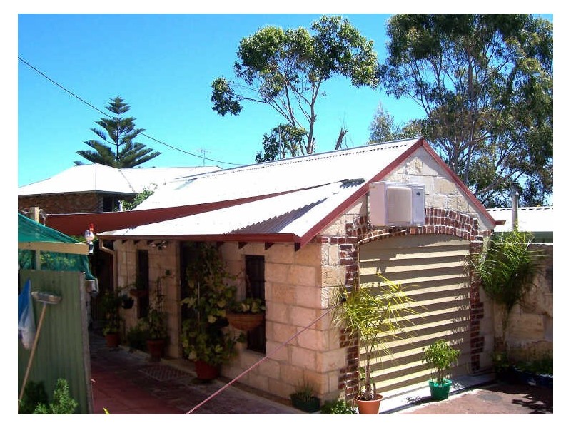 89b Wray Avenue, Fremantle WA 6160