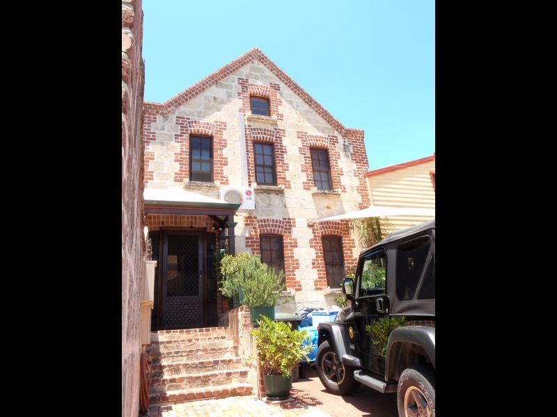 89b Wray Avenue, Fremantle WA 6160