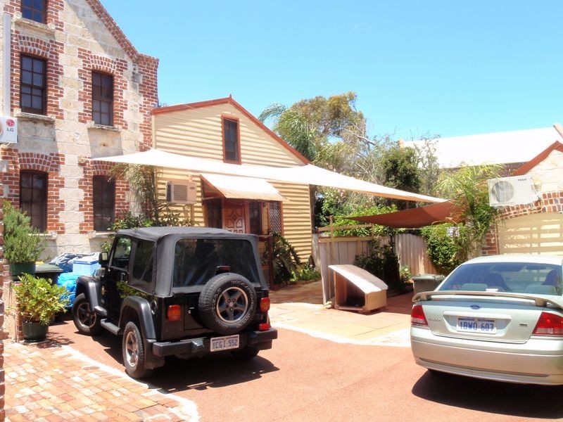 89b Wray Avenue, Fremantle WA 6160