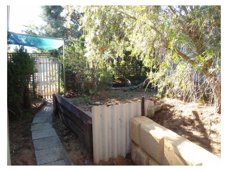 16 Taylor Close, Leda WA 6170