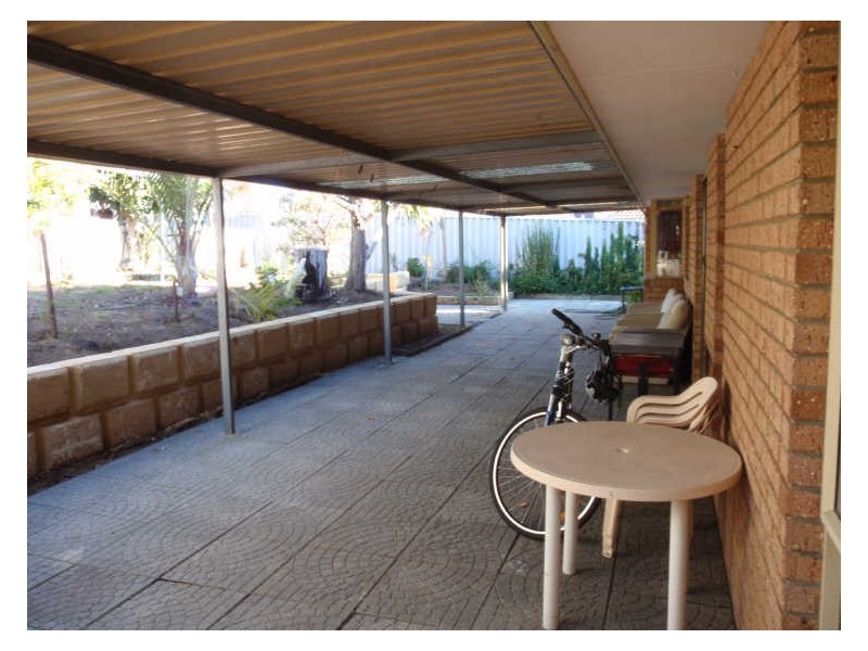 16 Taylor Close, Leda WA 6170