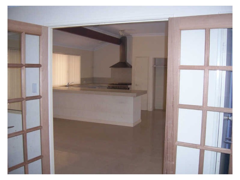 311 Hamilton Road, Coogee WA 6166