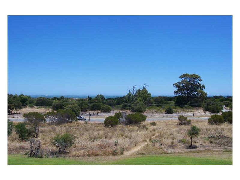 25 Parakeet Way, Coogee WA 6166