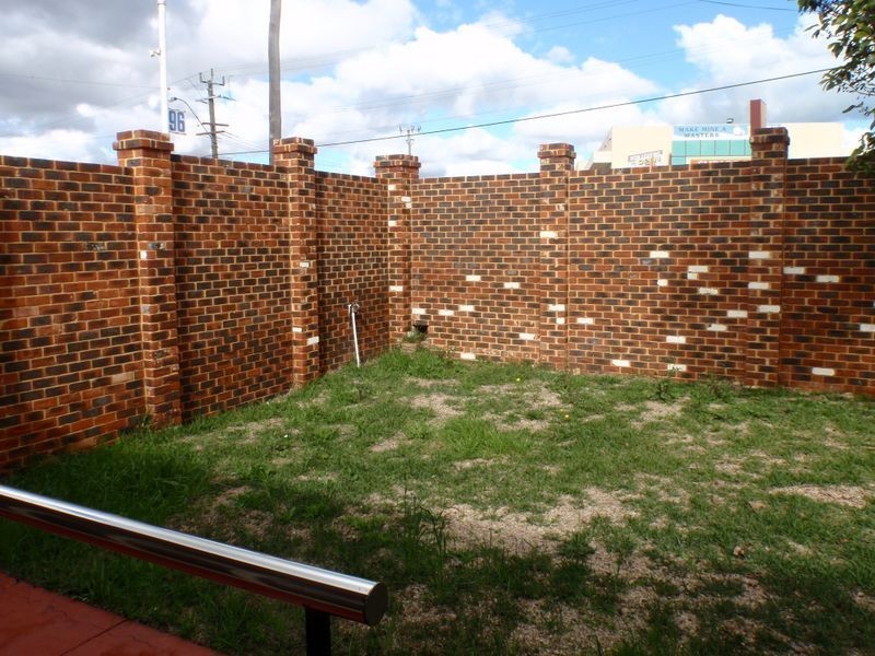 94 Forrest Road, Hamilton Hill WA 6163