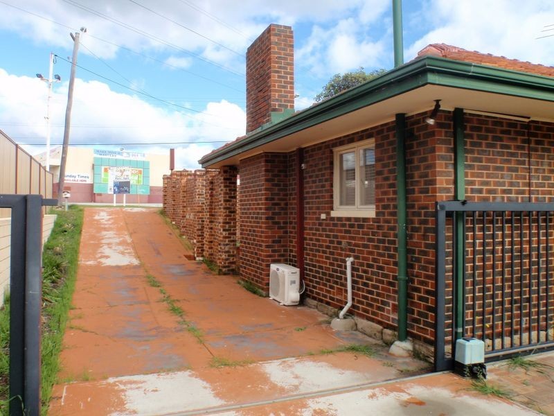 94 Forrest Road, Hamilton Hill WA 6163