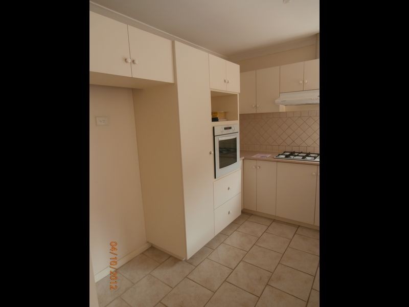 1/8 Marmand Court, Coogee WA 6166