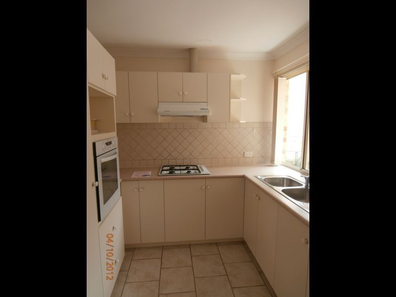 1/8 Marmand Court, Coogee WA 6166