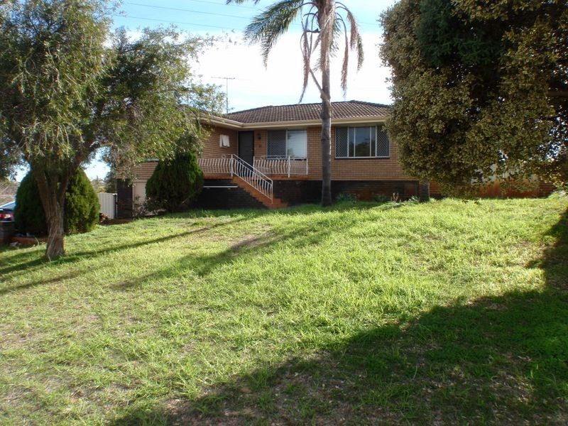 31 Wheeler Road, Hamilton Hill WA 6163