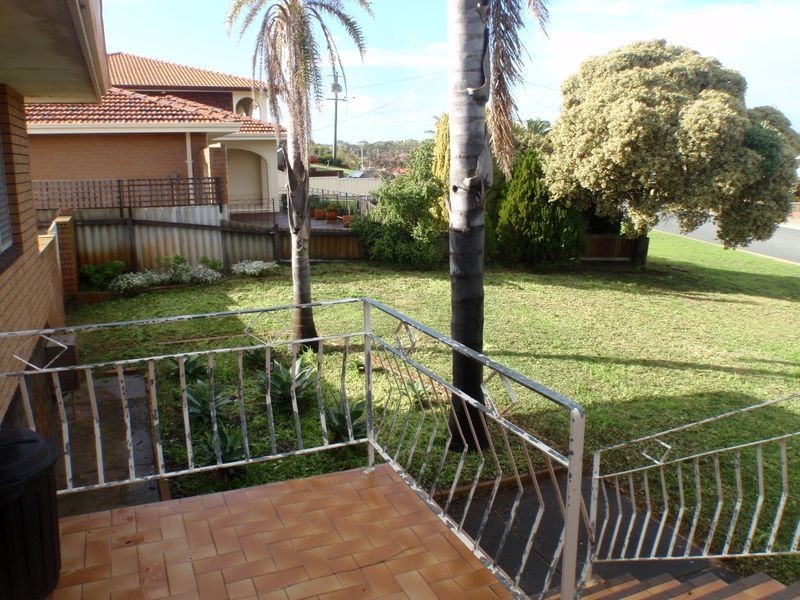 31 Wheeler Road, Hamilton Hill WA 6163