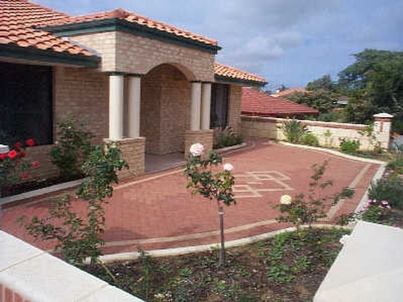 8 Galsworthy Place, Spearwood WA 6163