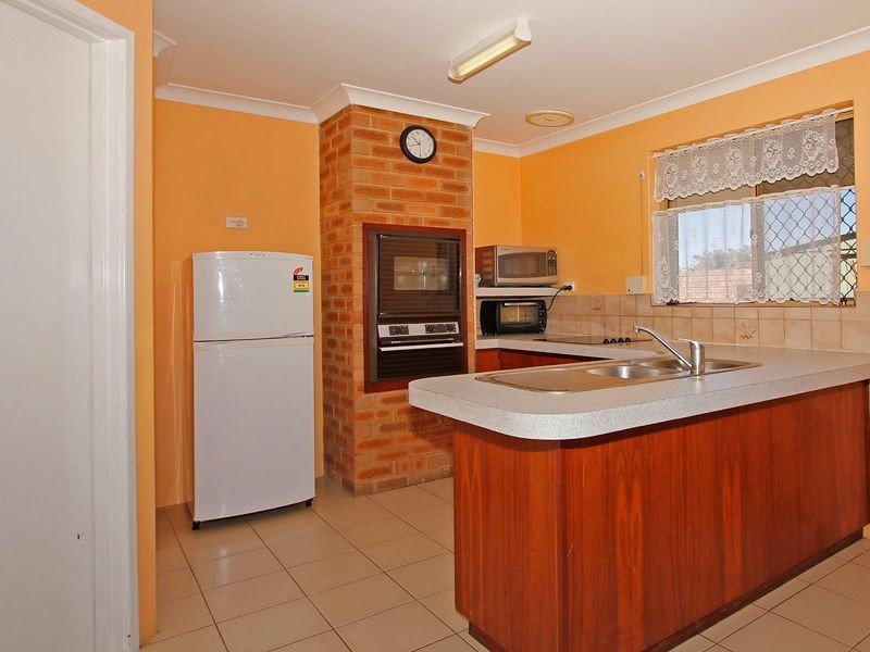 4 / 265 Rockingham Road, Spearwood WA 6163