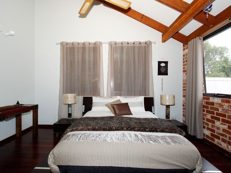 55 Fairbairn Road, Coogee WA 6166