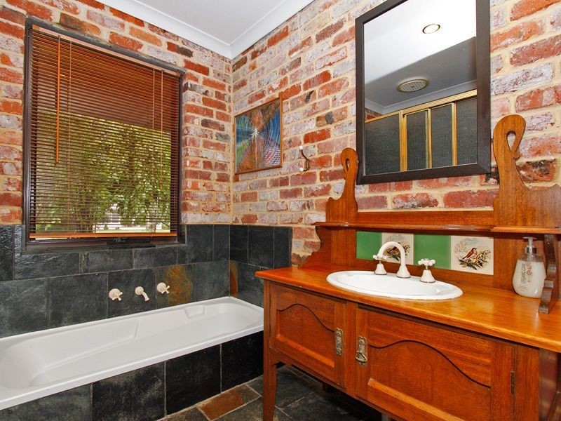 55 Fairbairn Road, Coogee WA 6166