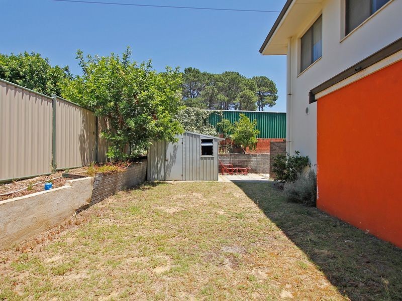 52 Davies Street, Kardinya WA 6163