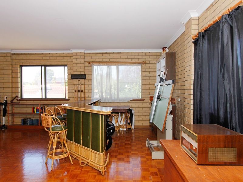 52 Davies Street, Kardinya WA 6163