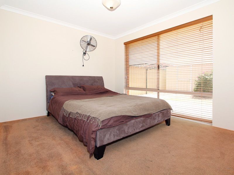 15 Moombaki Avenue, Bertram WA 6167