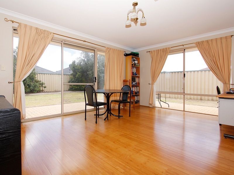 15 Moombaki Avenue, Bertram WA 6167