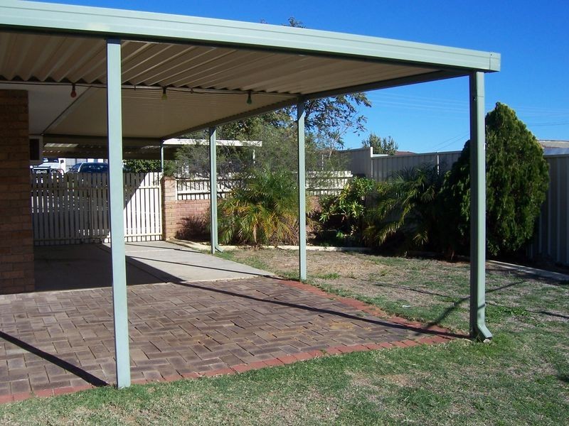 8 Sparrow Way, Spearwood WA 6163